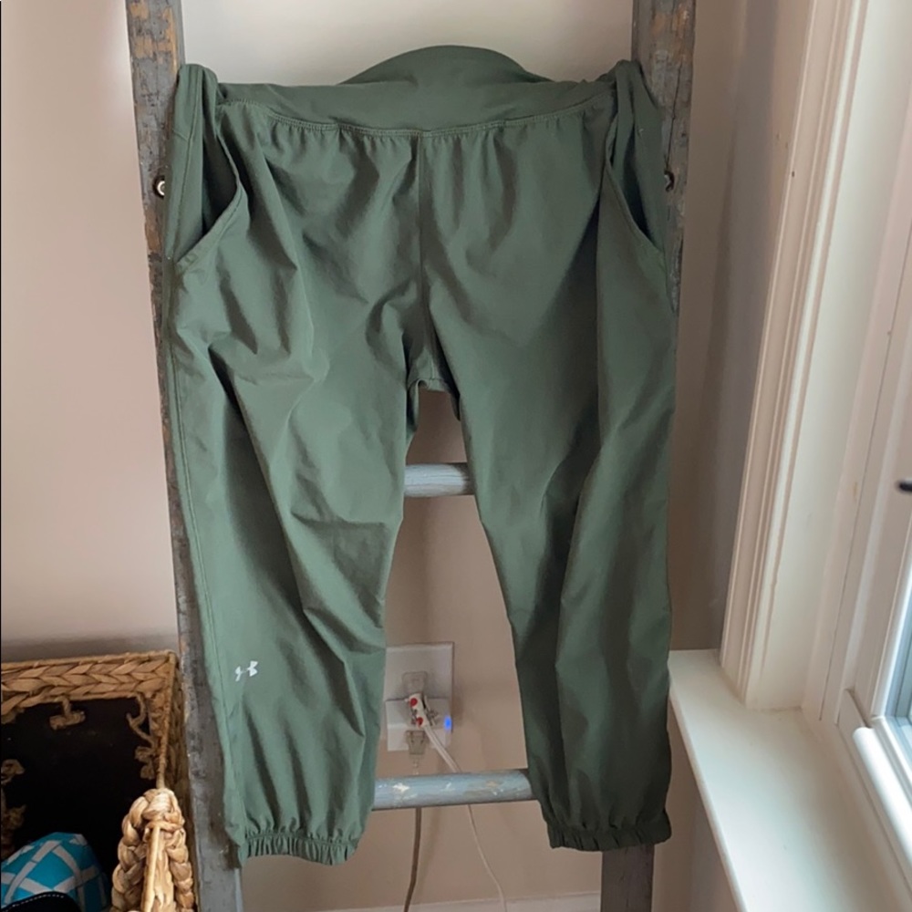 Army green Under Armour Jogger-Capris UA tech
